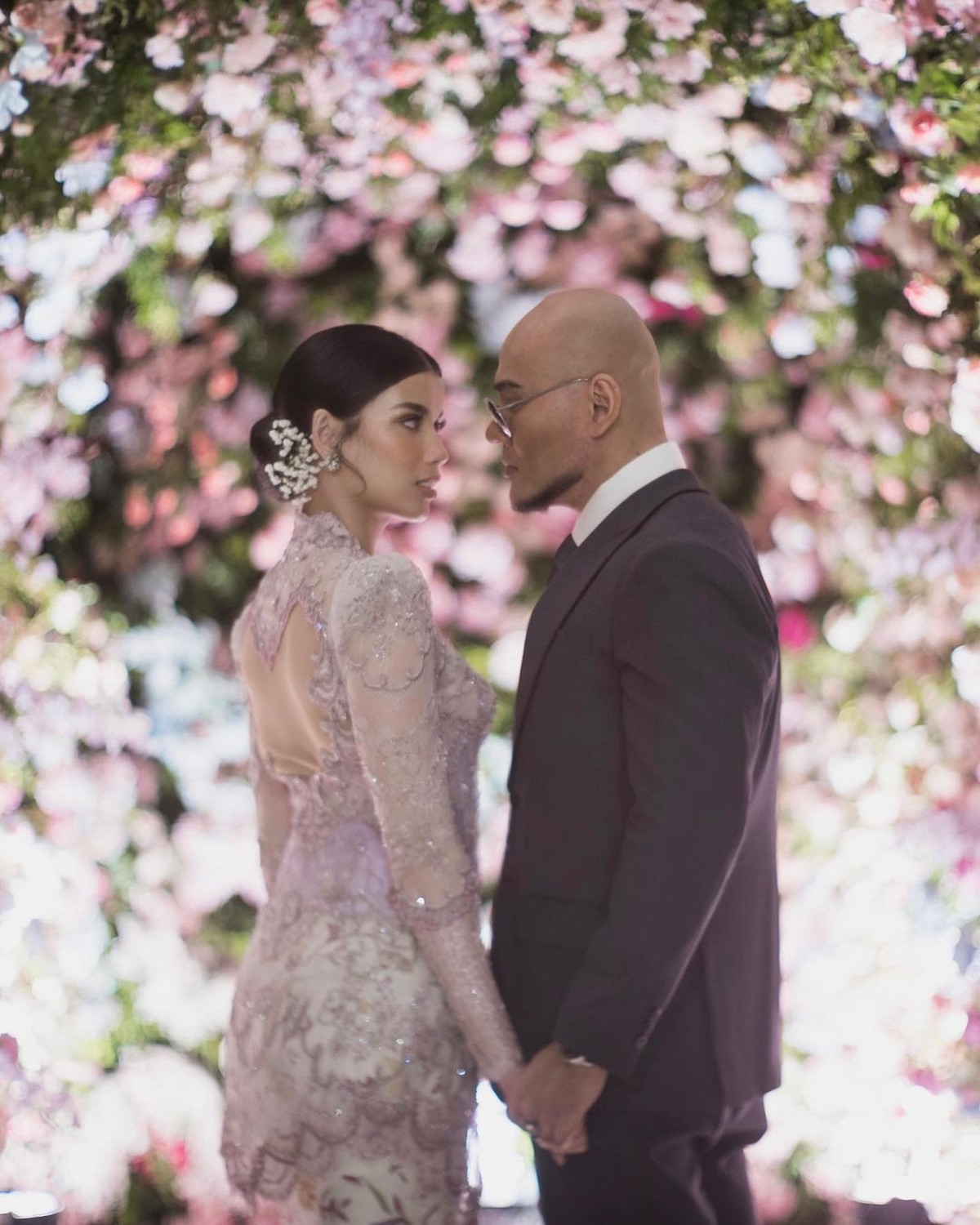 Potret Sabrina dan Deddy Corbuzier Setelah Menikah