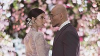 <p>Deddy Corbuzier resmi menikah dengan Sabrina Chairunnisa pada 6 Juni 2022 kemarin, Bunda. Hampir dua bulan pernikahan, Deddy dan Sabrina kerap disebut menggemaskan oleh netizen. (Foto: Instagram: @sabrinachairunnisa_)</p>