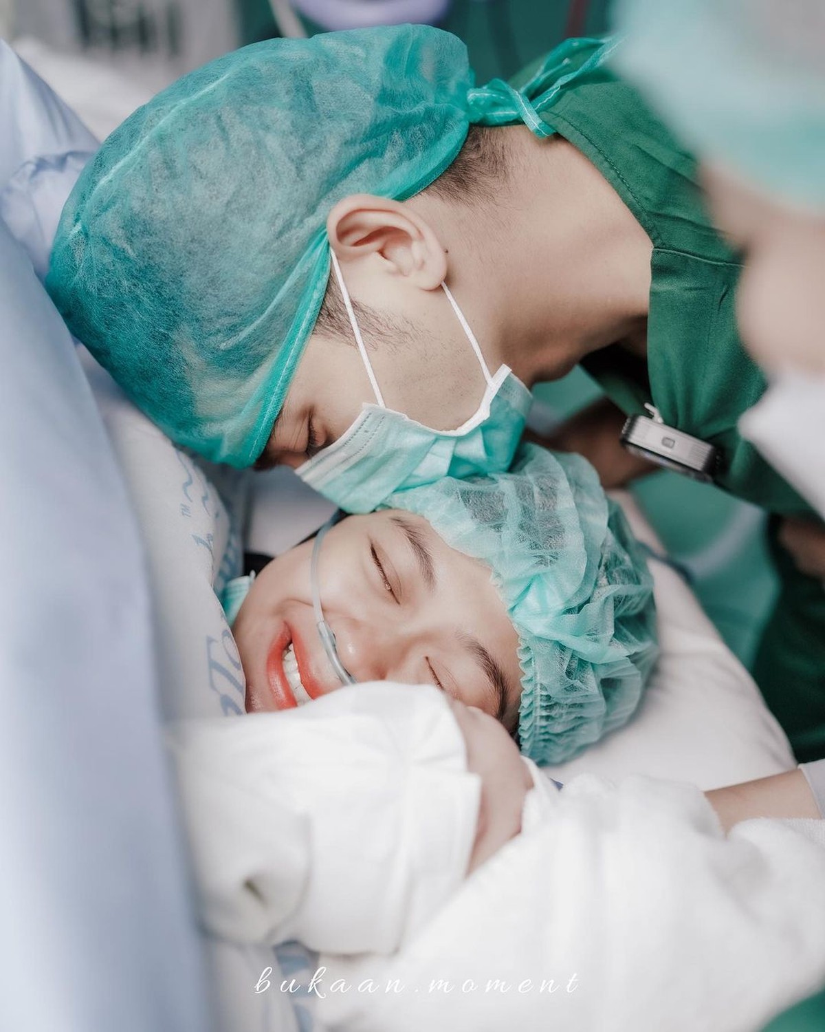 Ria Ricis Melahirkan