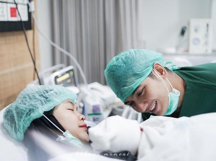 Takut Kena Penyakit Ain, Ria Ricis Rahasiakan Nama dan Wajah Anak