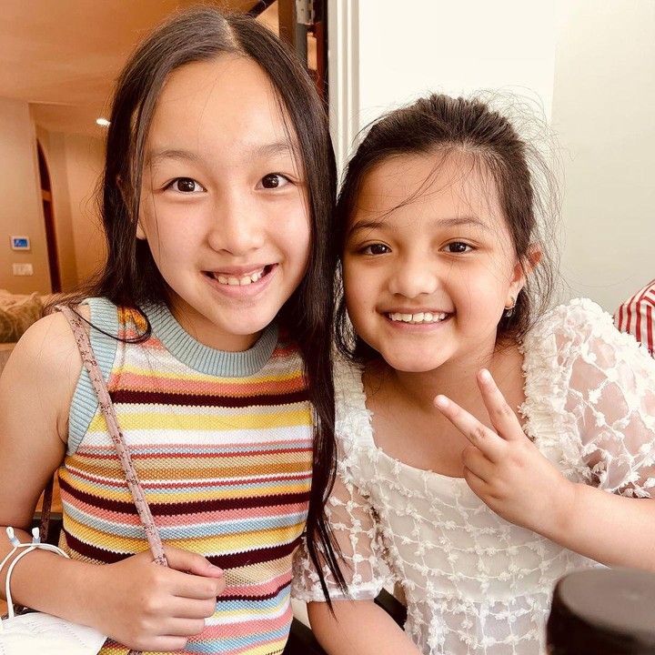 <p>Selain didukung penuh oleh keluarganya, Arsy juga mendapat dukungan dari Malea Emma. <em>“Nice meeting you and your family today, Arsy! Good luck tomorrow, I'm so proud of you!”</em> tulisnya melalui unggahan Instagram. (Foto: Instagram @maleaemma)</p>