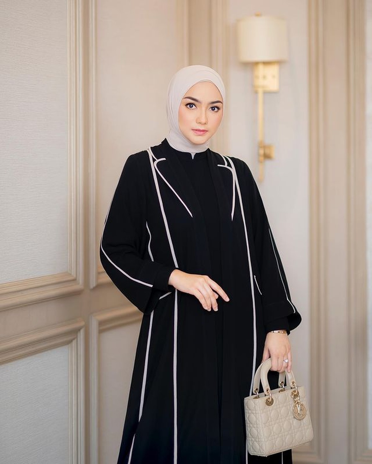 Adu Gaya Citra Ciki dan Margin Wieheerm