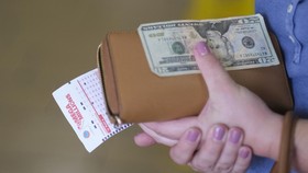 Belum Ada yang Beruntung, Hadiah Lotere di AS Sampai Rp14,8 Triliun