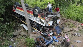 FOTO: Horor Kecelakaan Bus Terjun ke Jurang di Nikaragua, 16 Tewas