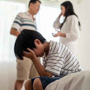 4 Dampak Buruk Jika Orangtua Sering Bertengkar di Depan Anak