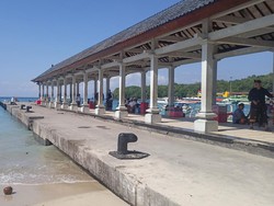 Ngaben Massal Desa Adat Padangbai, Penyeberangan Fast Boat Ditutup