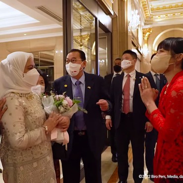 Momen Presiden Jokowi Disambut Dita Karang di Korea Selatan