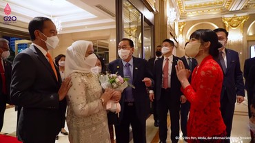 img-title Momen Presiden Jokowi Disambut Dita Karang di Korea Selatan
