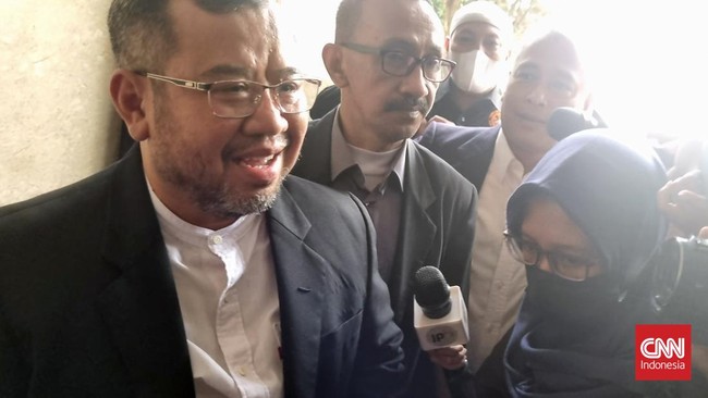Dirtipideksus Bareskrim Polri Brigjen Whisnu Hermawan mengatakan pemindahan dokumen itu yang membuat penyidik memutuskan menahan keempat tersangka.