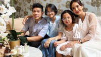 7 Potret Abey Anak Pertama Artika Sari Devi Jarang Tersorot, Geluti Olahraga Anggar