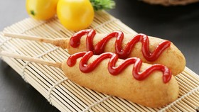 Cuma Allo Bank yang Kasih Jajan Korean Hotdog Gratis