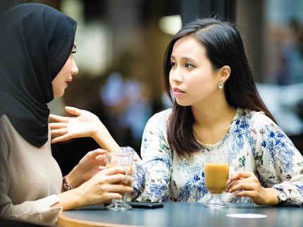 Hamil Salah, Enggak Hamil Salah: Mau Kamu Apa, Tetangga?