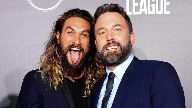 Jason Momoa mengungkapkan Ben Affleck akan kembali menjadi Batman dalam Aquaman 2 (Aquaman and the Lost Kingdom).