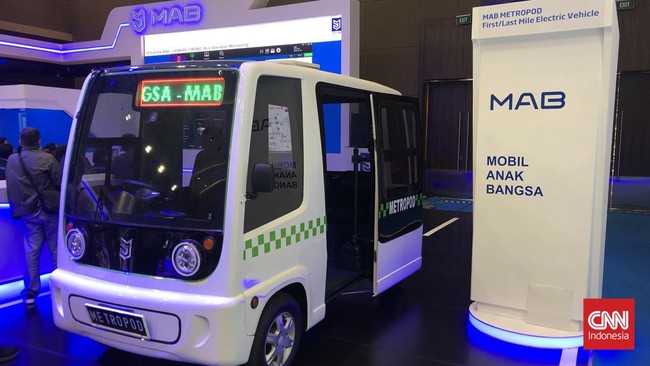 Salah satu kendaraan yang digunakan untuk angkot di IKN Nusantara adalah Metropod. Mobil mungil itu diproduksi oleh PT Mobil Anak Bangsa.