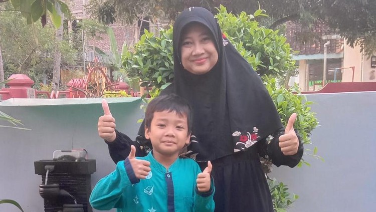 Kisah Bunda Ani Tak Sangka Putranya Ber-IQ Superior, Sudah Terlihat Beda Sejak TK Kisah Bunda Ani Tak Sangka Putranya Ber-IQ Superior, Sudah Terlihat Beda Sejak TK