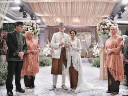 Momen Pernikahan Mutiara Baswedan dan Ali Saleh Alhuraiby