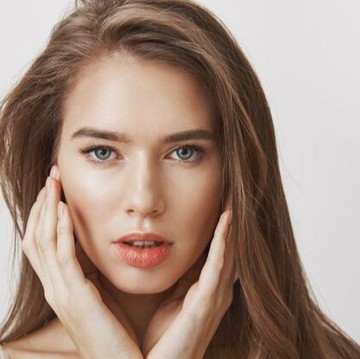 img-title Selalu Tampil Cantik Maksimal, Ternyata Ini 7 Rahasia Kecantikan Perempuan Skandinavia! Yuk, Contek!