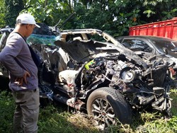 Penampakan Mobdin Bakamla Ringsek Berat Usai Kecelakaan Maut di Tol Boyolali