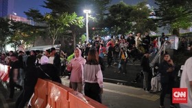 Masih Ramai, Citayam Fashion Week Dibubarkan Aparat Jelang Pukul 22.00