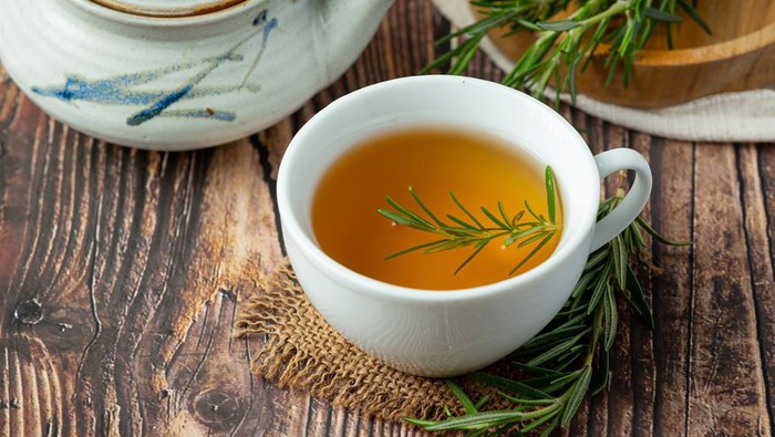 3 Pantangan Minum Teh yang Wajib Kamu Terapkan, Biar Deretan Manfaatnya Nggak Sia-sia! 3 Pantangan Minum Teh yang Wajib Kamu Terapkan, Biar Deretan Manfaatnya Nggak Sia-sia!