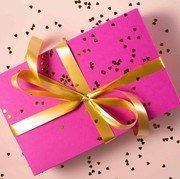 4 Rekomendasi Kado Unik Untuk Tunjukkan Kasih Sayang ke Bestiemu