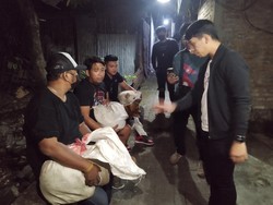 Detik-detik Rumah Jagal Anjing di Surabaya Digerebek Polisi
