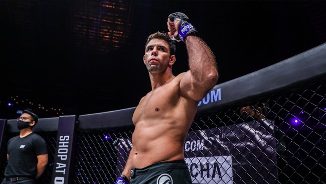 Marcus Almeida berfokus mempertajam striking jelang laga melawan mantan penantang gelar divisi heavyweight ONE Championship, Kirill Grishenko, Jumat (27/8).
