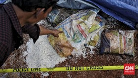 Polisi Periksa JNE hingga Kemensos Usut Bansos Dikubur di Depok