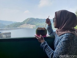 Enak Juga Nyantai di Waduk Cirata, Apalagi Sama Kamu...