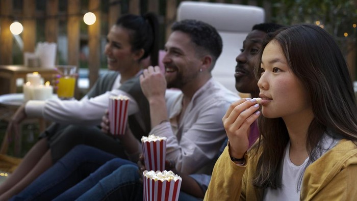 5 Tontonan yang Patut Ditunggu, Hadir di Netflix Agustus Ini! Ada Never Have I Ever S3