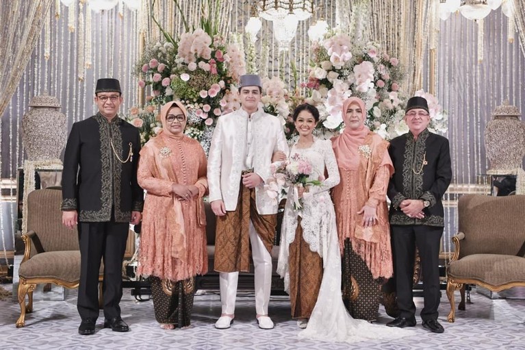 Anak Sulung Anies Baswedan Menikah, Berikut 5 Faktanya Anak sulung Anies Baswedan, Mutiara Baswedan resmi menikah pada Jumat (29/7/2022). Acara resepsi pernikahan digelar selama tiga hari hingga Minggu, (31/7/2022).