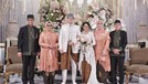 Anak sulung Anies Baswedan, Mutiara Baswedan resmi menikah pada Jumat (29/7/2022). Acara resepsi pernikahan digelar selama tiga hari hingga Minggu, (31/7/2022).