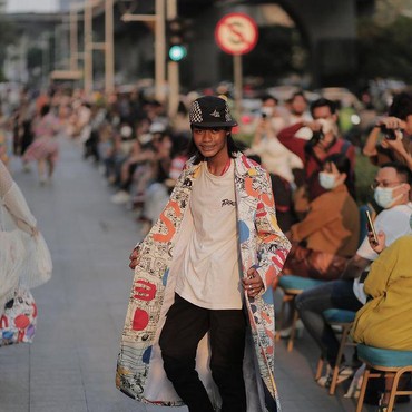 Dulu Dibully, Kini Bonge Jadi Idola dengan Penghasilan Jutaan Rupiah