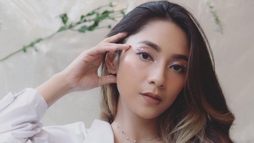 Fokus Urus Ayah yang Sakit Stroke, Dinda Kirana Ingin Berbakti ke Orang Tua