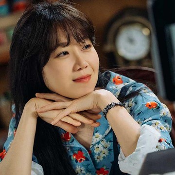 img-title Ada yang Beda Usia 10 Tahun, Para Artis Korea Perempuan Ini Berpacaran Hingga Menikah dengan Pria Lebih Muda!