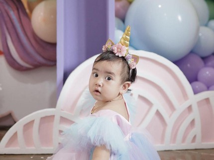 7 Potret Gemas Ilayya Anak Kedua Selebgram Dwi Handayani Jadi Idola Netizen