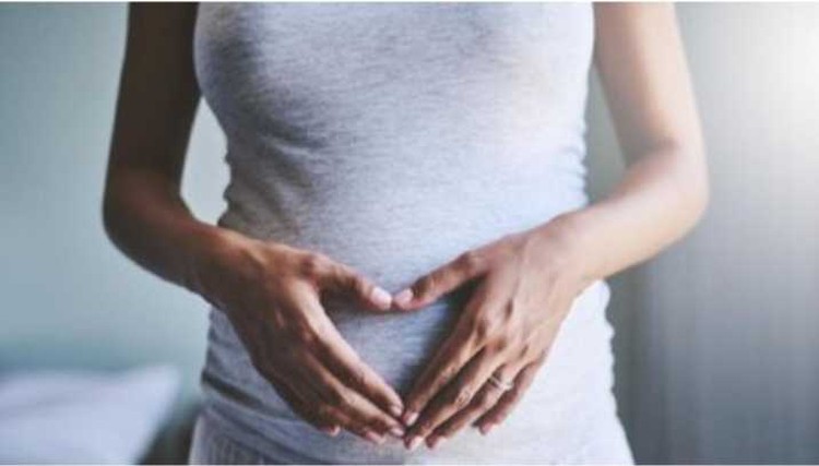 Feeling atau merasa hamil sebelum telat haid terkadang dianggap sebagai salah satu gejala kehamilan. Namun Bunda perlu memastikannya dengan tes kehamilan.