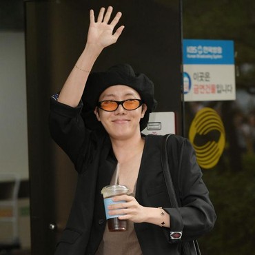 Penampilan Memukau J-Hope di Lollapalooza yang Cetak Sejarah