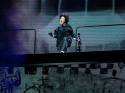 J-Hope Tampil Luar Biasa, K-Pop Pertama Jadi Headliner di Lollapalooza