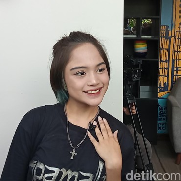 Jeje Slebew Viral Ngomong Bahasa Inggris, Pria Ini Soroti Beberapa Kesalahan