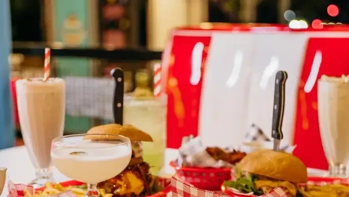 img-title Ini Menu Makanan dan Kapan Pembukaan Karen's Diner di Jakarta