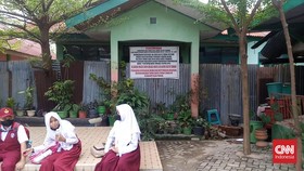 Lahan SD Negeri di Makassar Disegel Warga, Perpustakan Dijebol Maling