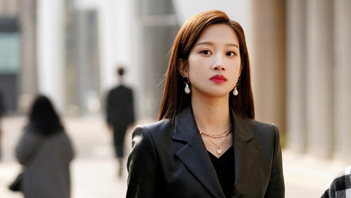 Punya Wajah dan Gaya 'Mahal', Karakter Perempuan di Drama Korea Terkenal Ini Sukses Jadi Ikon Fashion