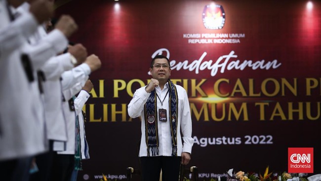 Wakil Ketua DPD RI Mahyudin mengaku secara resmi telah bergabung sebagai kader Partai Perindo dengan menjabat sebagai ketua dewan pertimbangan.