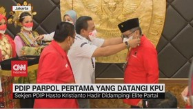 VIDEO: PDIP Partai Politik Pertama yang Daftar ke KPU