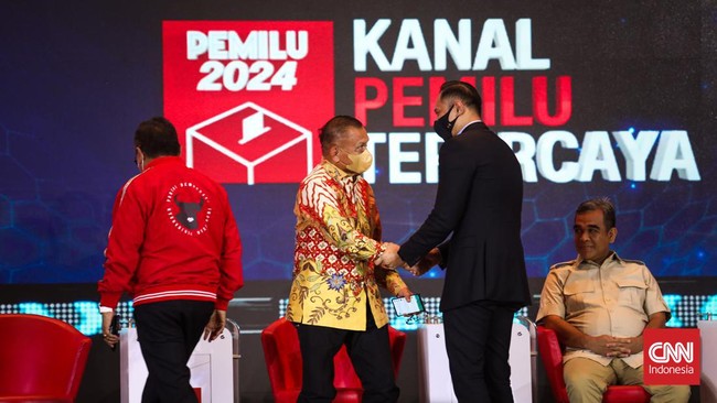 CNN Indonesia secara resmi telah meluncurkan Kanal Pemilu Tepercaya sebagai wadah informasi terkait Pemilu 2024, Senin (1/8). Acara dihadiri elite politik.