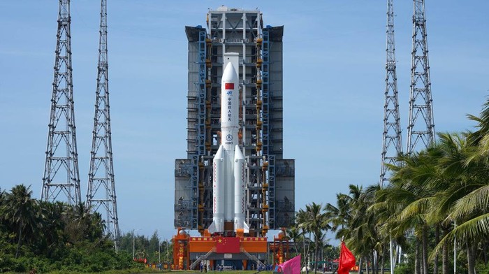 Duh, Roket 22 Ton China Akhirnya Hantam Bumi, Jatuh di Dekat Kalimantan!