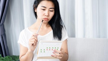 PERBEDAAN TELAT MENSTRUASI KARENA HORMON DENGAN KARENA HAMIL