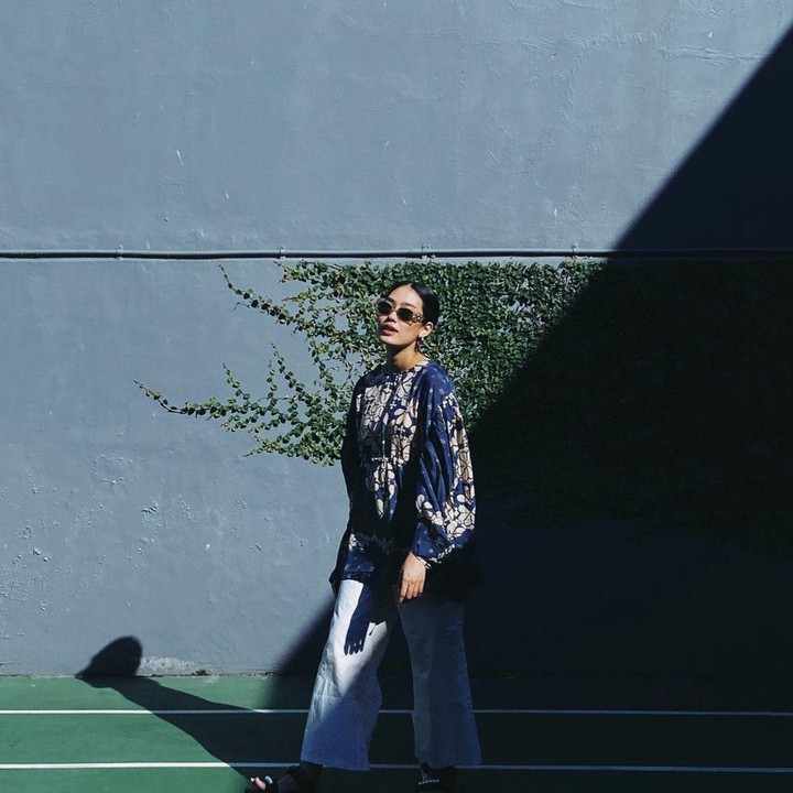 <p>Dalam unggahan akun Instagramnya, Alika kerap terlihat cantik dan menawan, lho Bunda. Gaya berpakaiannya terlihat tetap menarik dan trendy seiring dengan usia kehamilannya yang bertambah. (Foto: Instagram @alikaislamadina)</p>