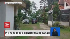 VIDEO: Gerebek Kantor Mafia Tanah dan Gudang Bangkai Pesawat